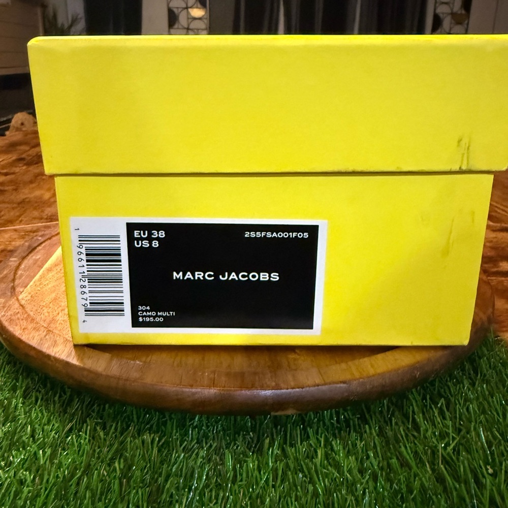 Marc Jacobs Women’s Camo Slide Sandals - Picture 3 of 3